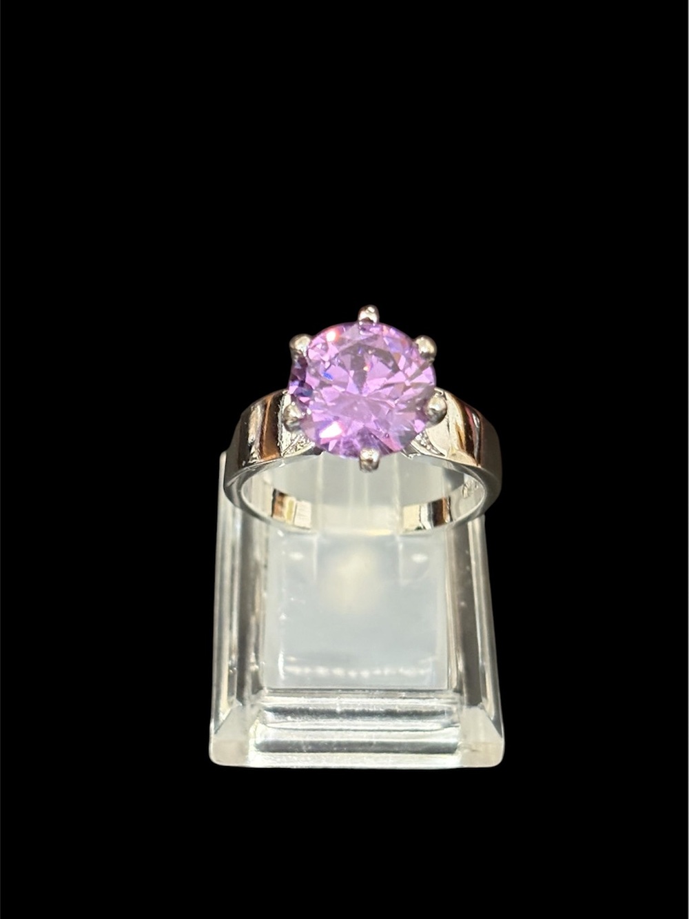 Elegant Silver Ring with Purple CZ Gemstone
